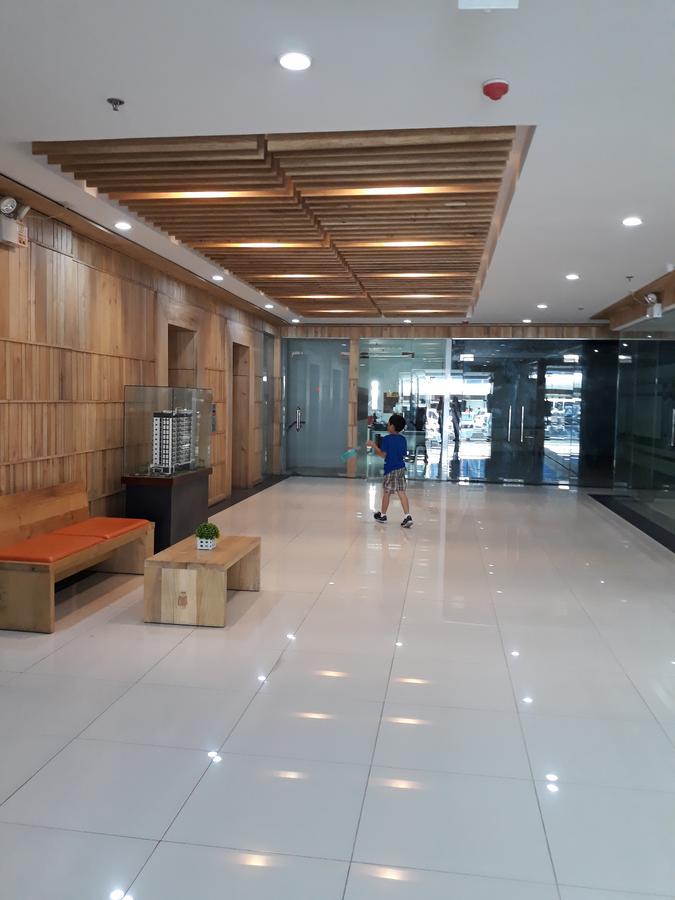 Yulz 516 At Cityscape Bacolod Exteriör bild